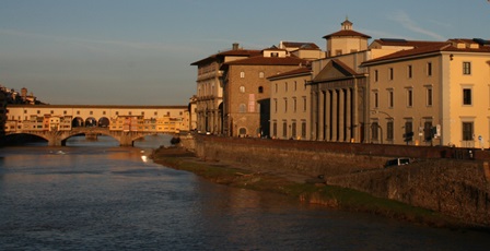 Camera di commercio e Ponte Vecchio veduta al tramonto 